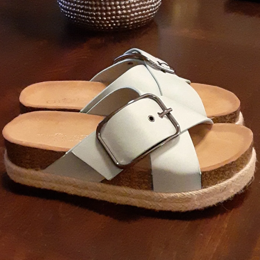 Cherish by Elegant Footwear baby blue platform adjustable buckle cork 7.5 NEW.…